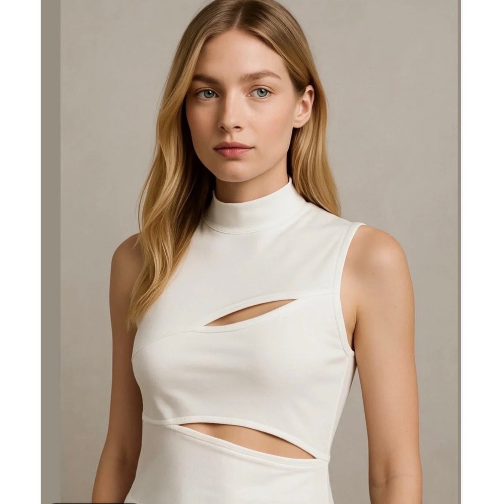 Naked Wardrobe Cutout Tank Top Womens 1X White Excellent Mock Neck nw-t0963x